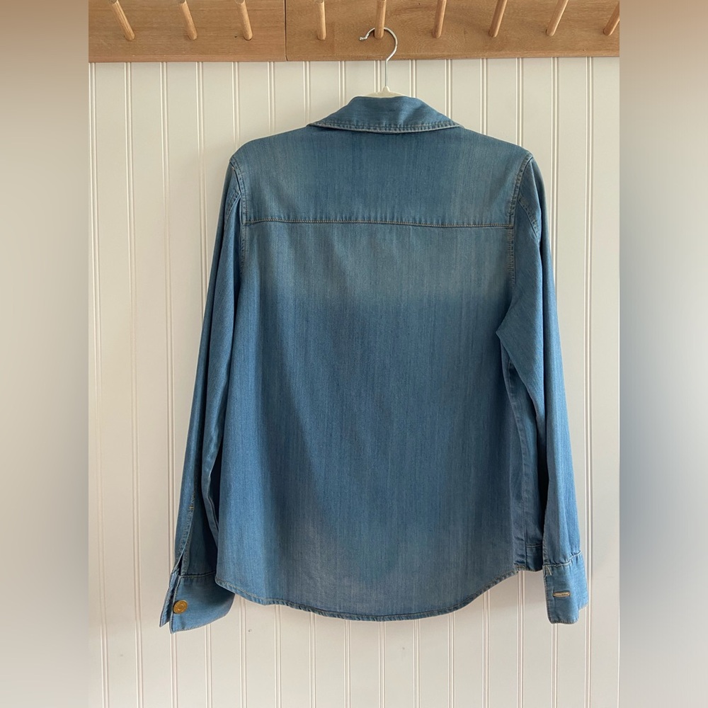 Cabi Long Sleeve Button Up Chambray Soft Denim Western Shirt Medium - Picture 8 of 11